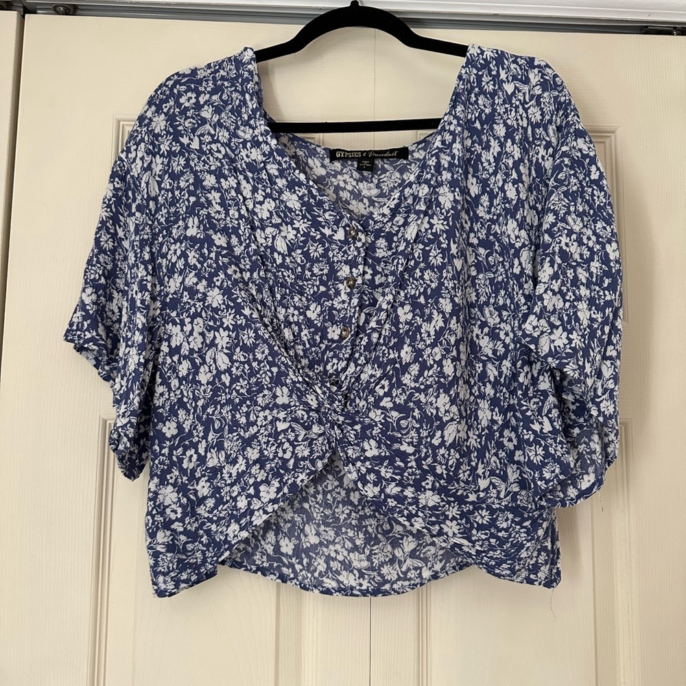 Cropped tie floral shirt